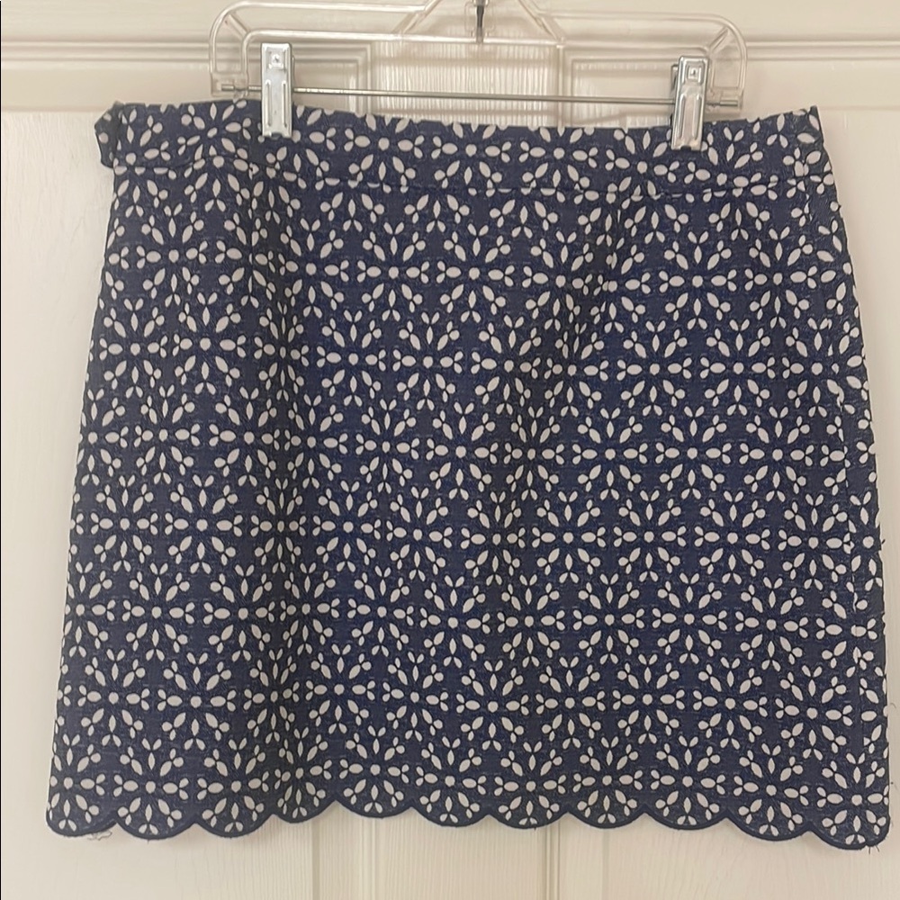 Brooks Brothers Navy and White Patterned scalloped hem Mini Skirt size 8